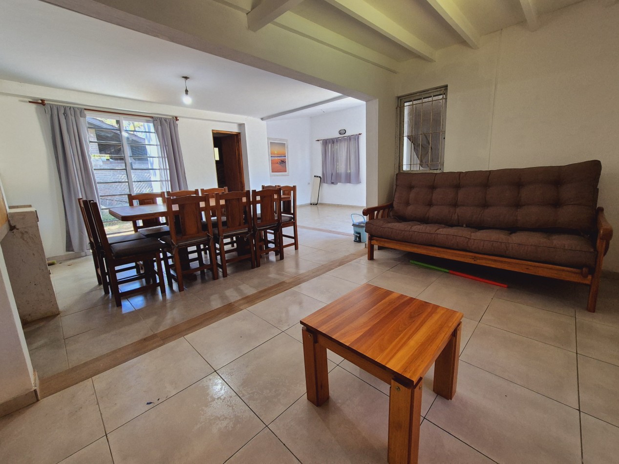 Venta de casa estilo moderno en Valeria del Mar
