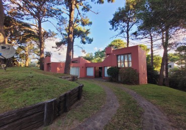 Casa 3 ambientes con Piscina - Ostende - A reciclar