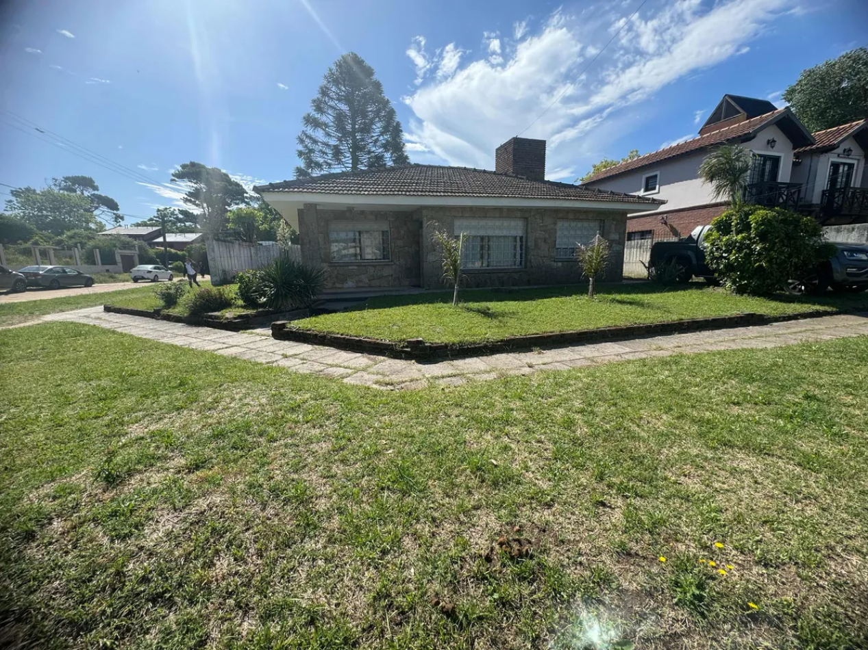 Chalet 5 Ambientes en el corazon de centro Geselino