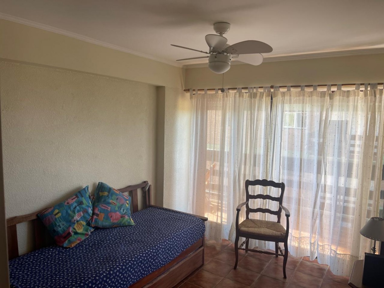 PINAMAR - DEPARTAMENTO 3 AMBIENTES C/COCHERA EN VENTA - EDIFICIO PLAYA II