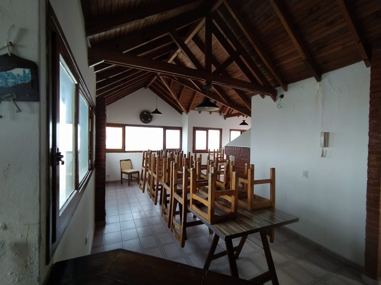 DEPARTAMENTO 2 AMBIENTES EN VENTA - GESELL CENTRO - VISTA AL MAR - COCHERA - TODOS LOS SERVICIOS 