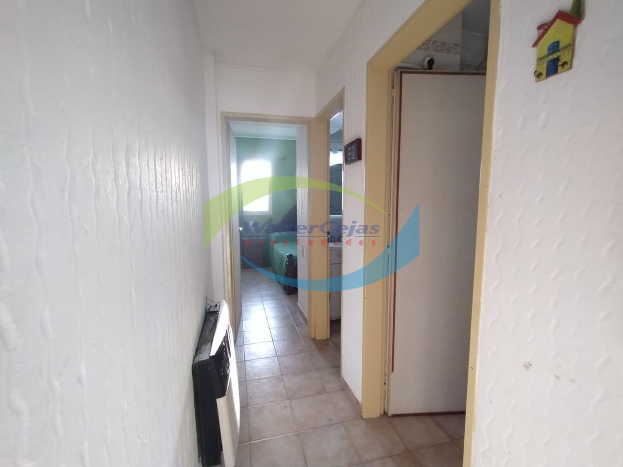DEPARTAMENTO 2 AMBIENTES - GESELL CENTRO - GAS NATURAL Y COCHERA 