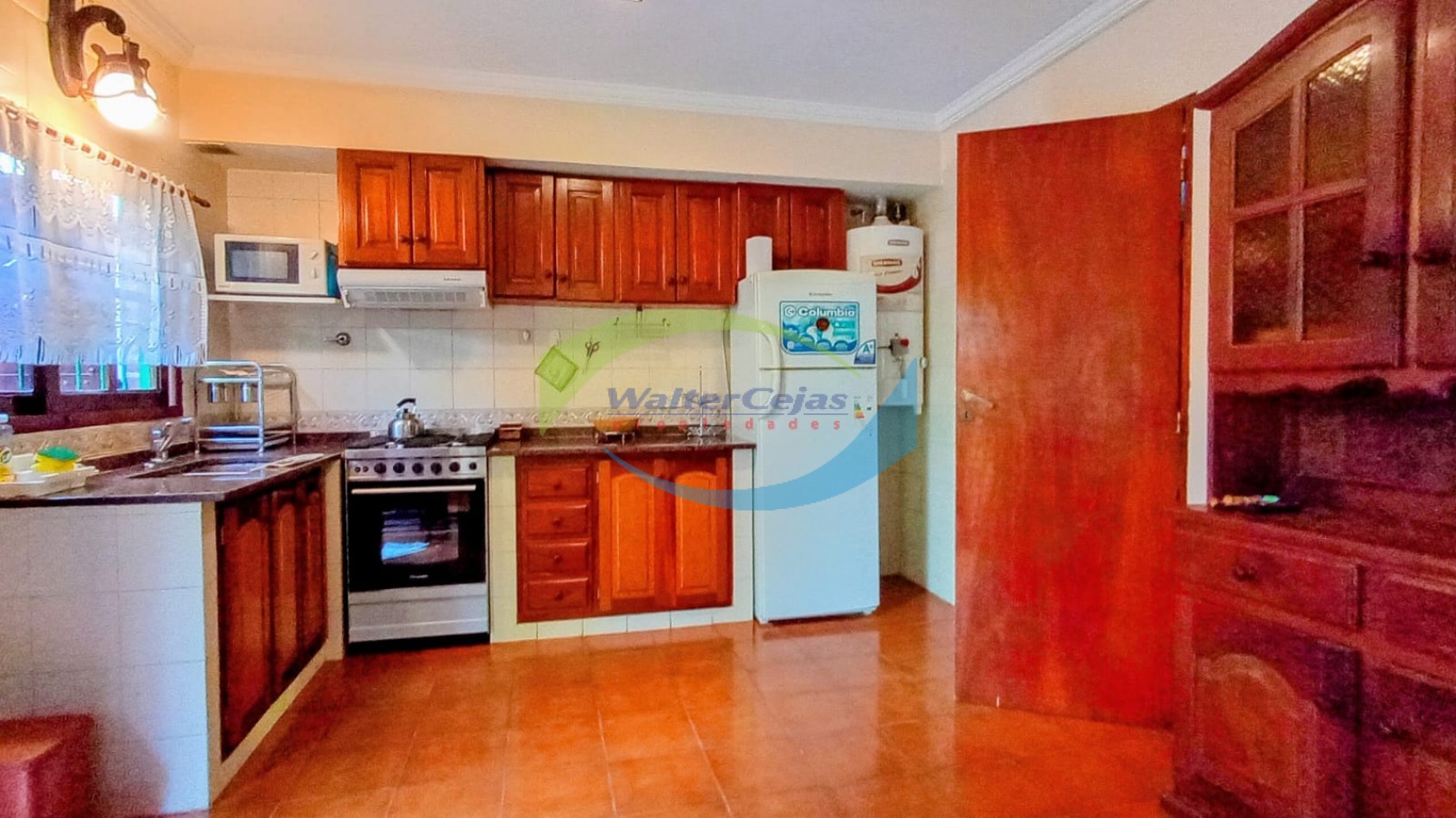 TRIPLEX DE CATEGORIA EN BARRIO NORTE 