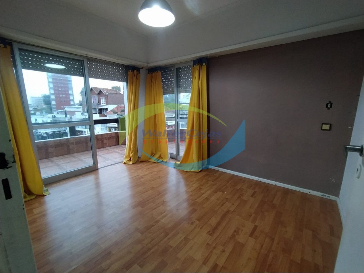 DEPARTAMENTO 4 AMBIENTES CON TERRAZA PROPIA - ZONA CENTRO