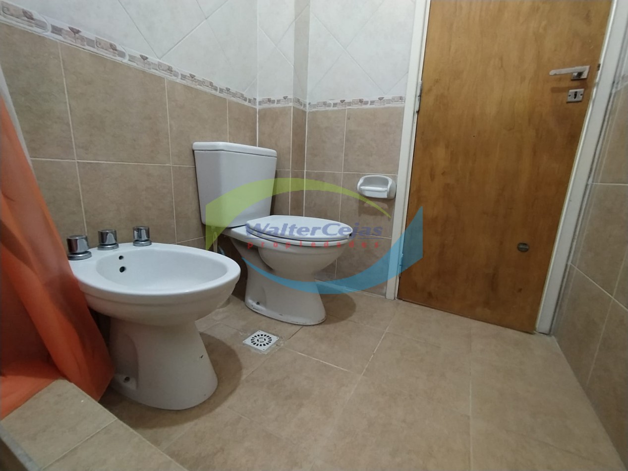 TRIPLEX 4 AMBIENTES - TODOS LOS SERVICIOS - 50 MTS DEL MAR  -  6 UNIDADES DISPONIBLES 