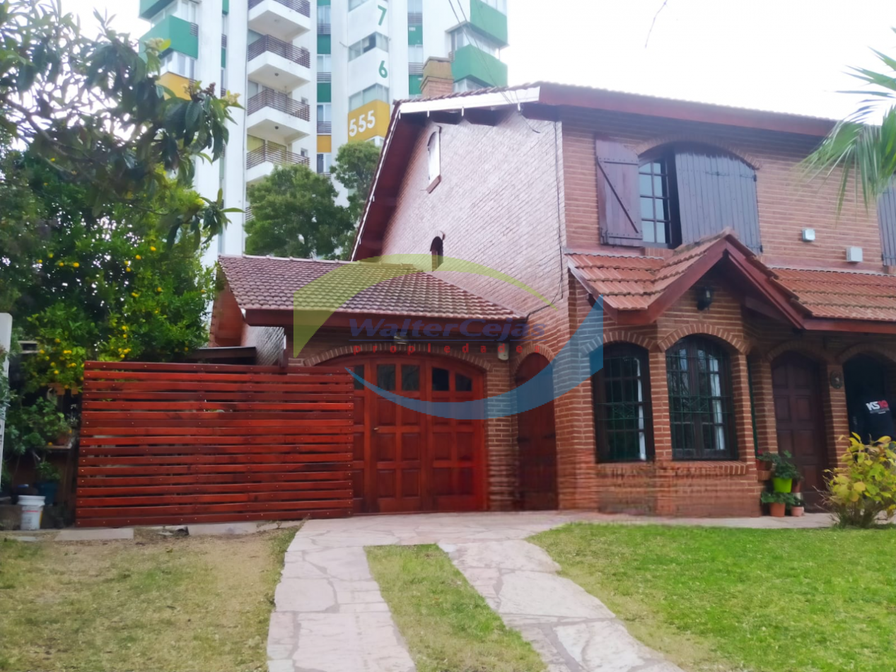 TRIPLEX DE CATEGORIA EN BARRIO NORTE 