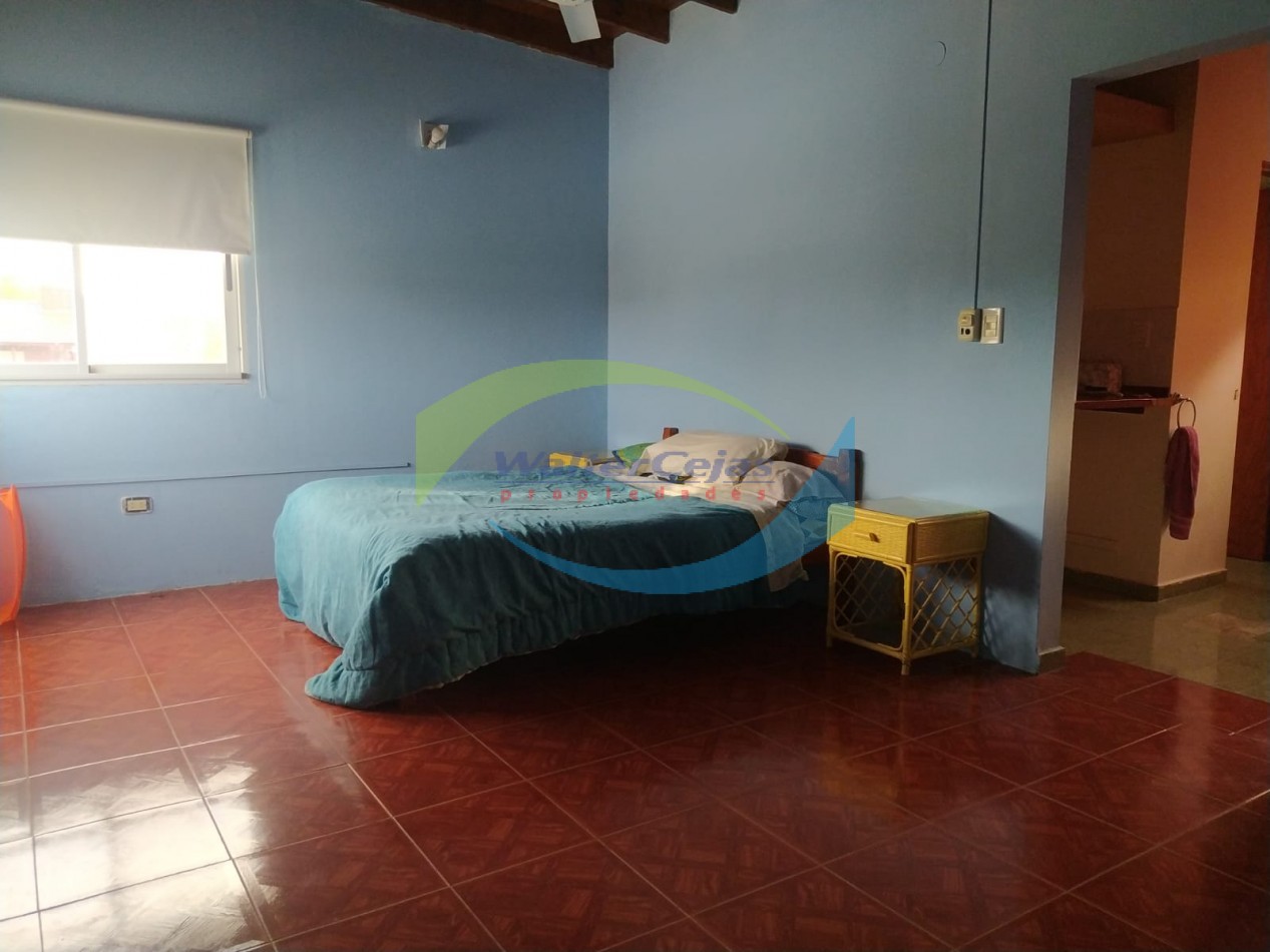 CASA 4 AMBIENTES - SOBRE LOTE COMERCIAL - GESELL ZUR - BOULEVARD 