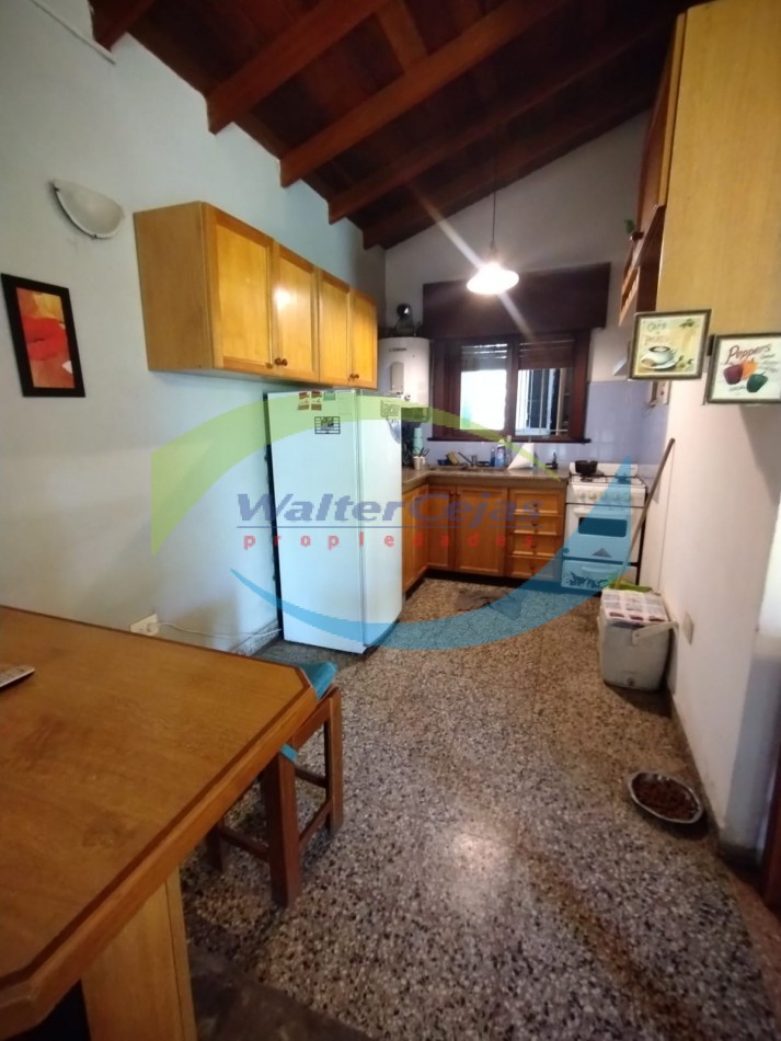 CASA EN VENTA SOBRE LOTE MULTIFAMILIAR HOTELERO