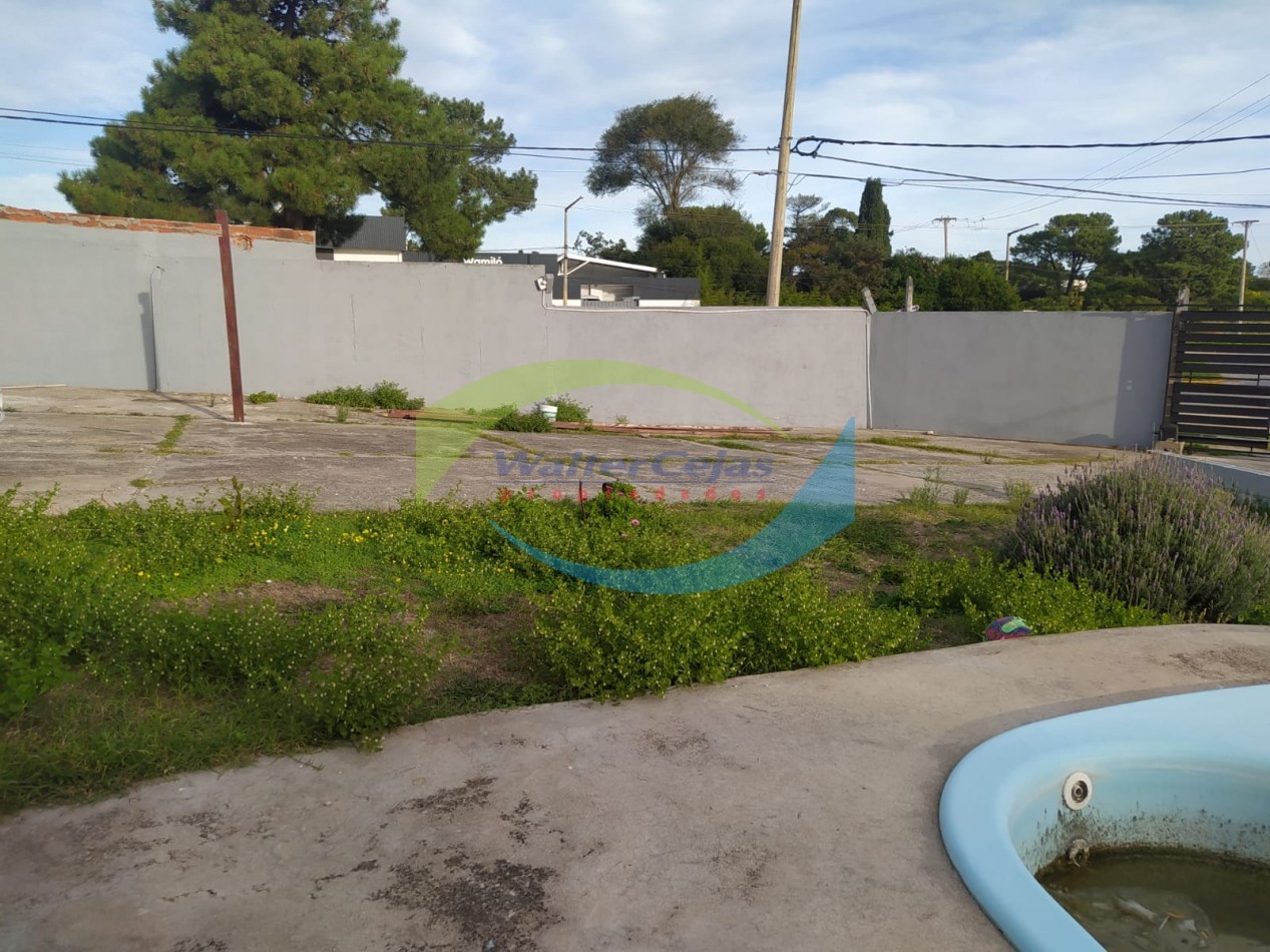 CASA 4 AMBIENTES - SOBRE LOTE COMERCIAL - GESELL ZUR - BOULEVARD 