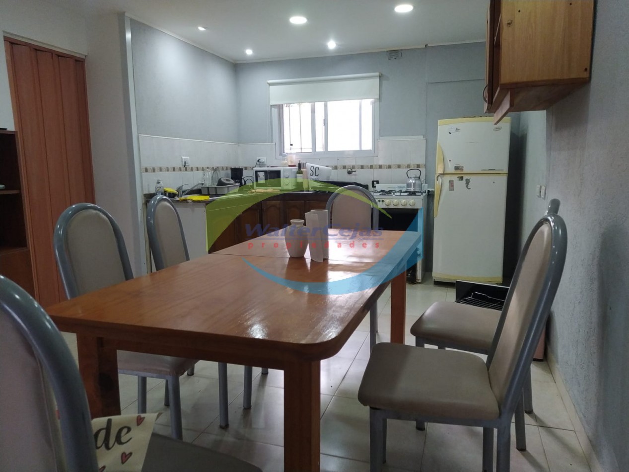 CASA 4 AMBIENTES - SOBRE LOTE COMERCIAL - GESELL ZUR - BOULEVARD 