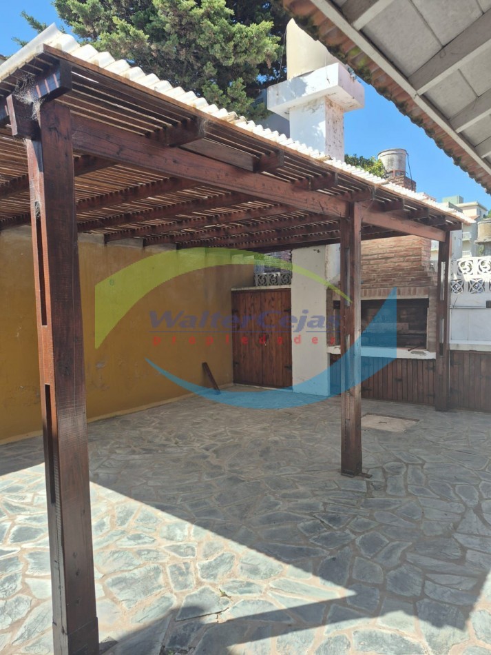 DUPLEX 3 1/2 AMBIENTES - GESELL SUR - A 50 METROS DEL MAR