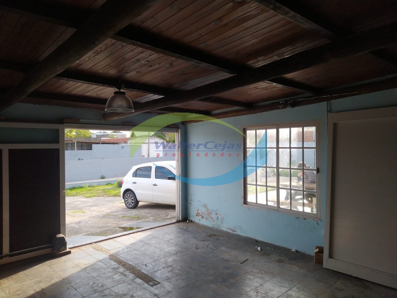 CASA 4 AMBIENTES - SOBRE LOTE COMERCIAL - GESELL ZUR - BOULEVARD 
