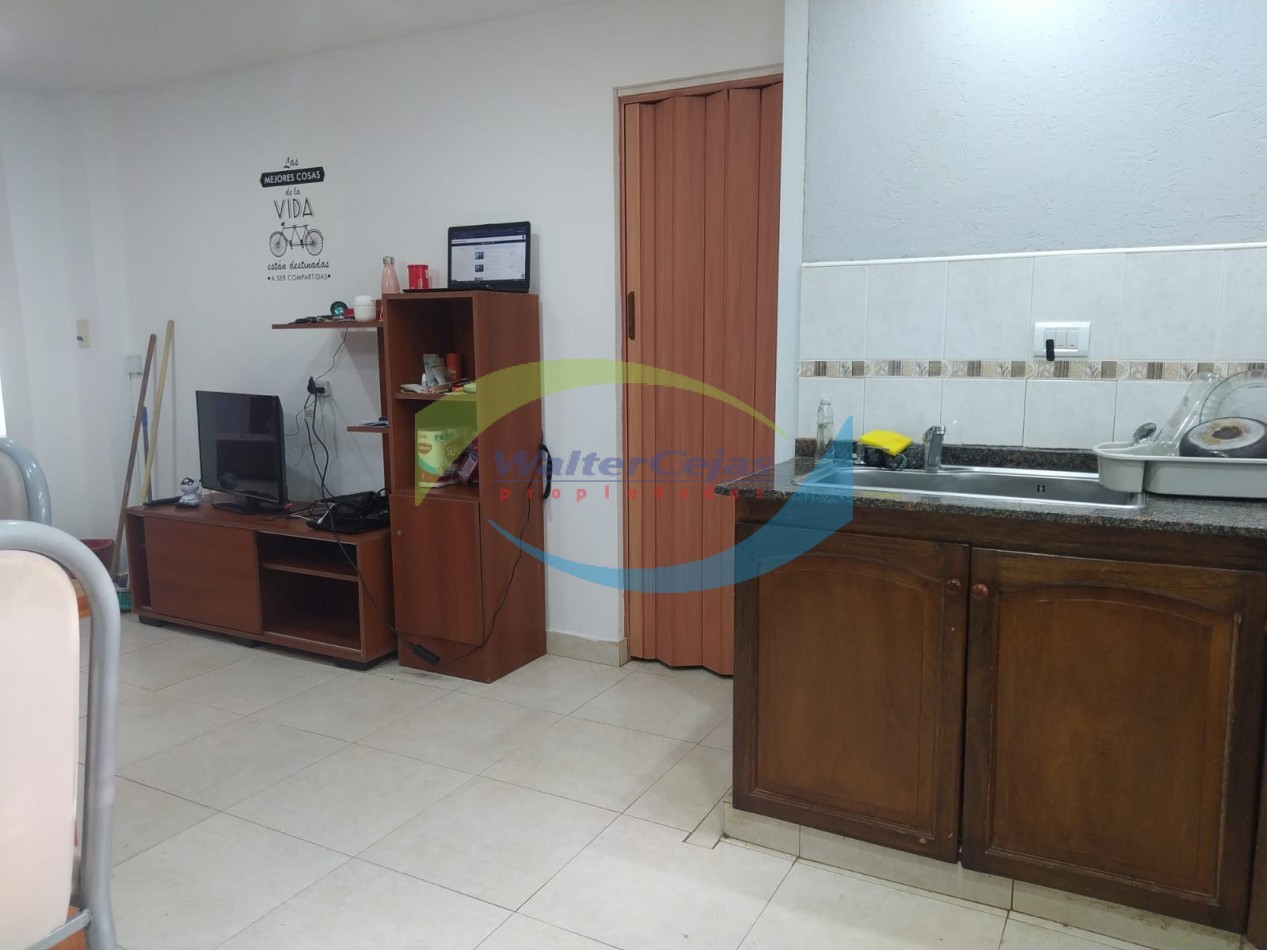 CASA 4 AMBIENTES - SOBRE LOTE COMERCIAL - GESELL ZUR - BOULEVARD 