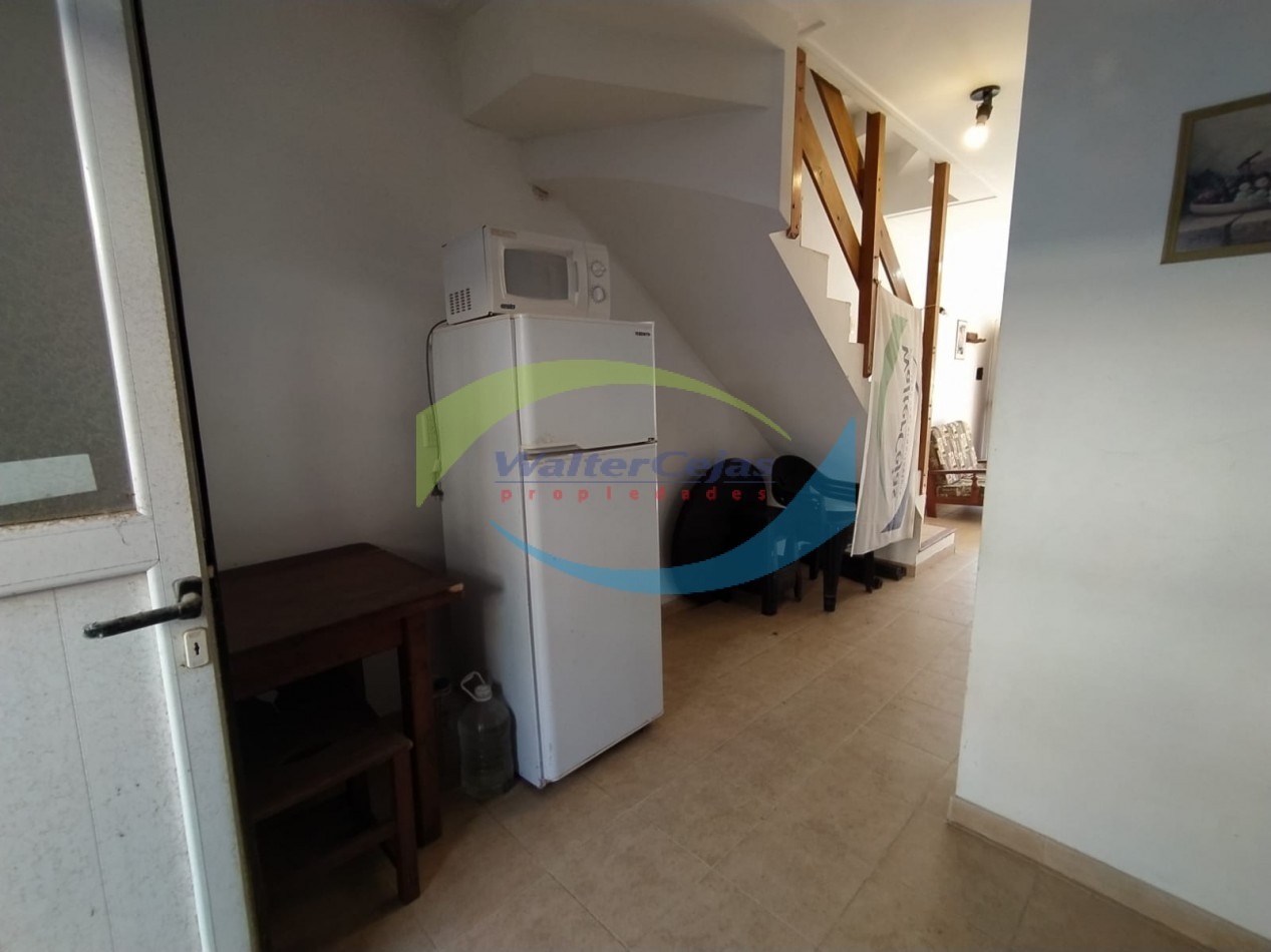 TRIPLEX 4 AMBIENTES - TODOS LOS SERVICIOS - 50 MTS DEL MAR  -  6 UNIDADES DISPONIBLES 