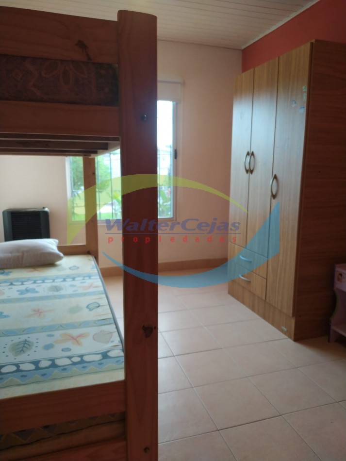 CASA 4 AMBIENTES - SOBRE LOTE COMERCIAL - GESELL ZUR - BOULEVARD 
