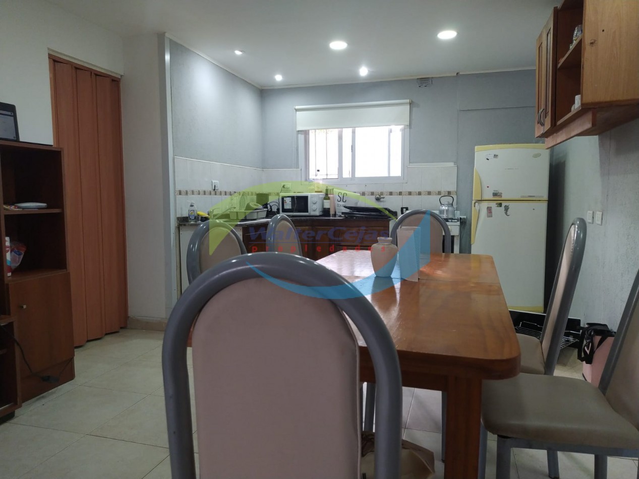 CASA 4 AMBIENTES - SOBRE LOTE COMERCIAL - GESELL ZUR - BOULEVARD 