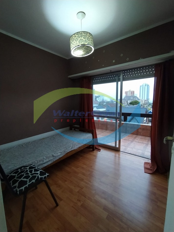 DEPARTAMENTO 4 AMBIENTES CON TERRAZA PROPIA - ZONA CENTRO