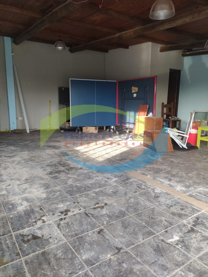 CASA 4 AMBIENTES - SOBRE LOTE COMERCIAL - GESELL ZUR - BOULEVARD 