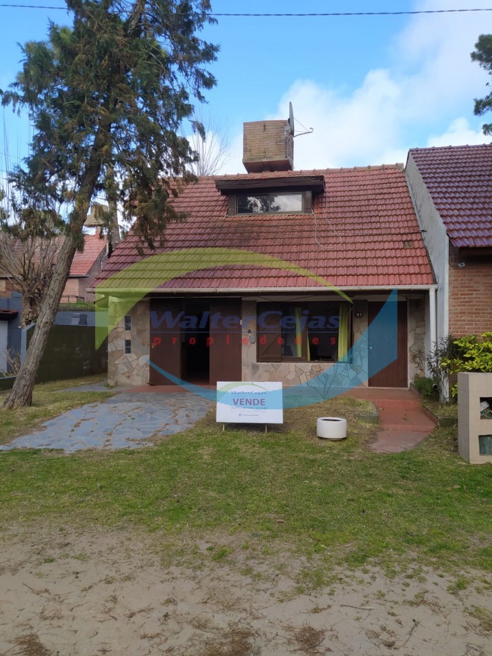 CASA 4 AMBIENTES - BARRIO HIPOCAMPO 
