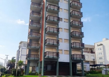 DEPARTAMENTO 2 AMBIENTES EN VENTA - GESELL CENTRO - VISTA AL MAR - COCHERA - TODOS LOS SERVICIOS 