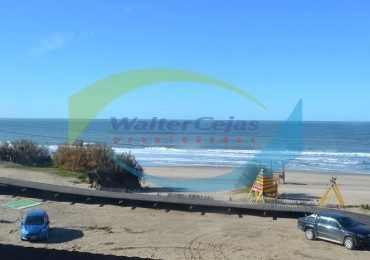 Excelente Triplex de 4 ambientes frente al mar -