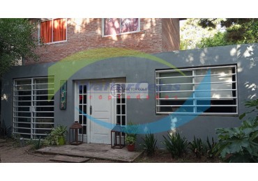 CASA 3 AMBIENTES  + MONOAMBIENTE EN VENTA - MAR DE OSTENDE 